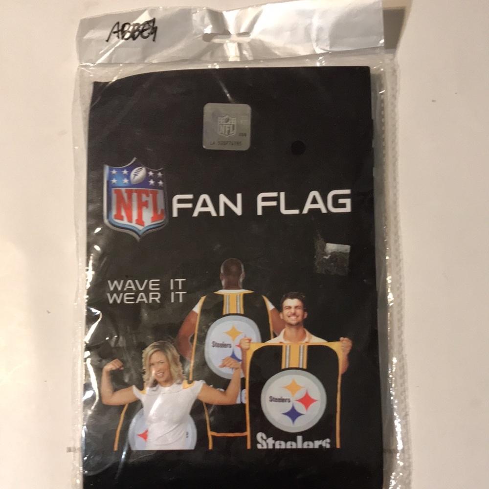 NIP NFL Steelers Fan Flag